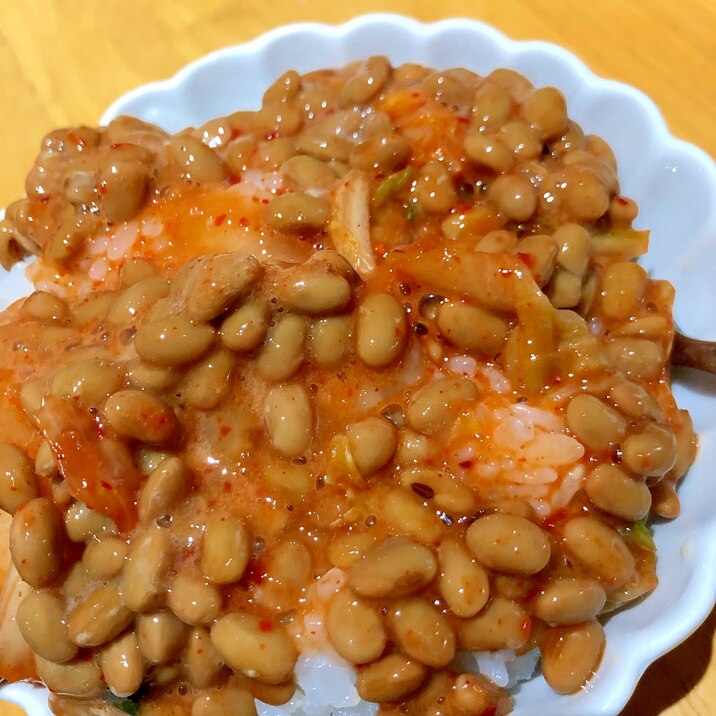 マヨネーズご飯のキムチの納豆